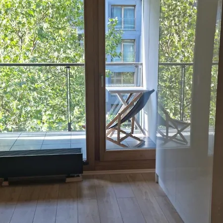 アパート Centre Kolejowa Expo ワルシャワ